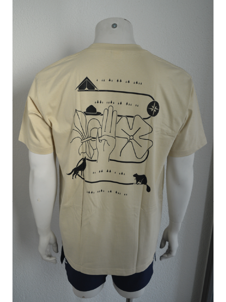 Beiges Pfadishirt vis-à-vis